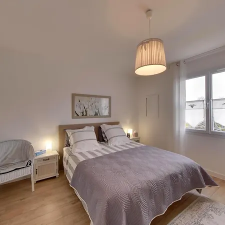 Avec Piscine à 15 Min De La Rochelle, Proche Plages Et Commerces - Fr-1-706-13