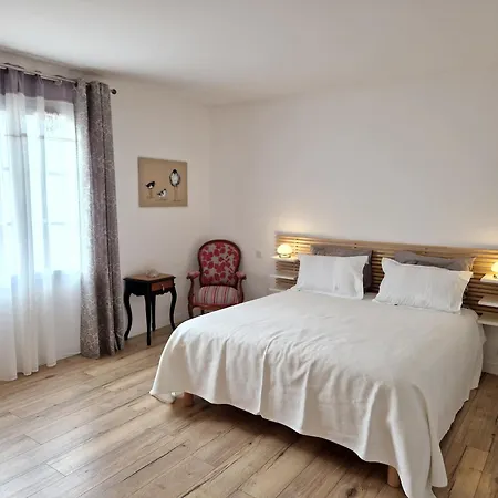 Avec Piscine A 15 Min De La Rochelle, Proche Plages Et Commerces - Fr-1-706-13