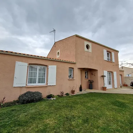 別荘 Avec Piscine A 15 Min De La Rochelle, Proche Plages Et Commerces - Fr-1-706-13 *