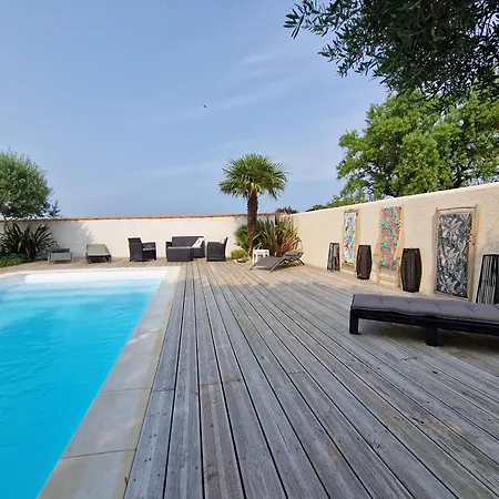 Avec Piscine à 15 Min De La Rochelle, Proche Plages Et Commerces - Fr-1-706-13 Casa vacanze *