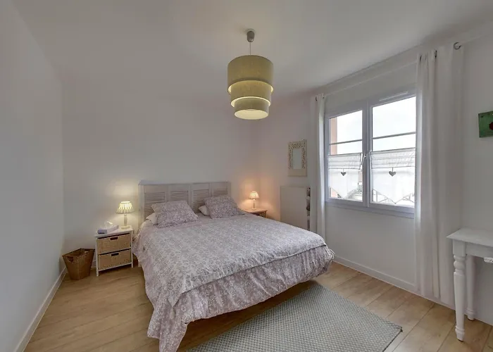 Avec Piscine A 15 Min De La Rochelle, Proche Plages Et Commerces - Fr-1-706-13 Angoulins-sur-Mer