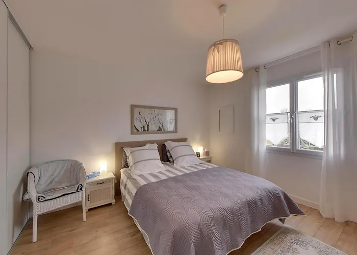 Avec Piscine A 15 Min De La Rochelle, Proche Plages Et Commerces - Fr-1-706-13