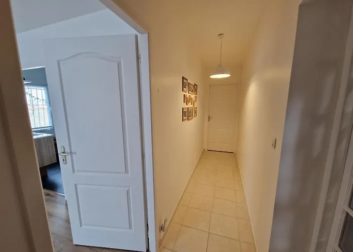 Avec Piscine A 15 Min De La Rochelle, Proche Plages Et Commerces - Fr-1-706-13 Feriehus *