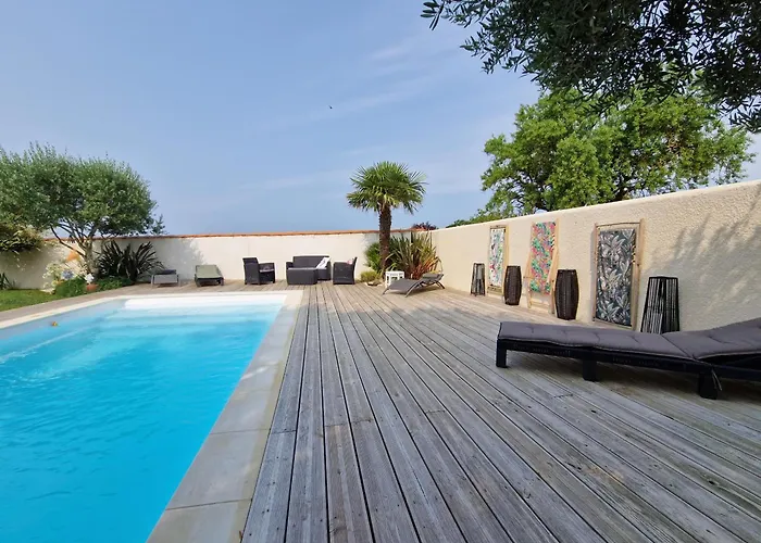 Avec Piscine A 15 Min De La Rochelle, Proche Plages Et Commerces - Fr-1-706-13 Feriehus *